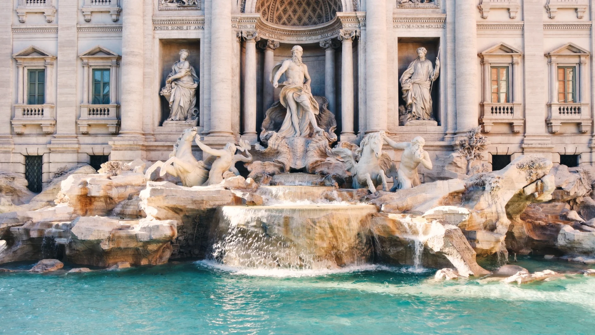 Expanding your team in Italy: understanding work visas